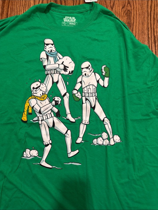 Star Wars Other - Men’s 2XL Star Wars Green Stormtrooper Snowball Fight Shirt